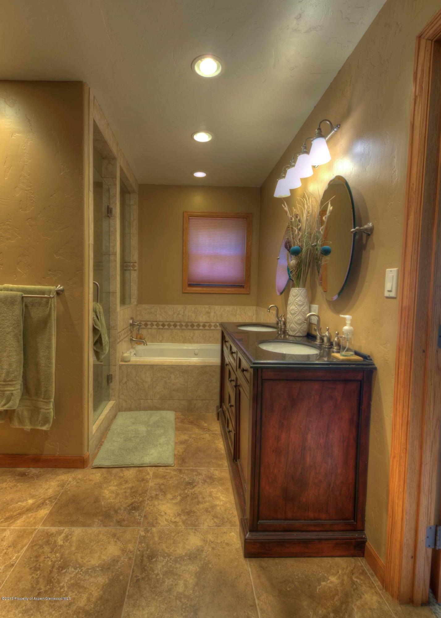 375 Oak Run Road Carbondale, CO 81623 - Photo 7 of 23 star6_5