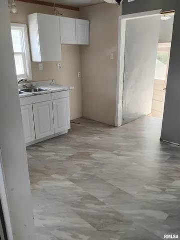 $49,900 | 323 Buena Vista Street, Bartonville, IL 61607