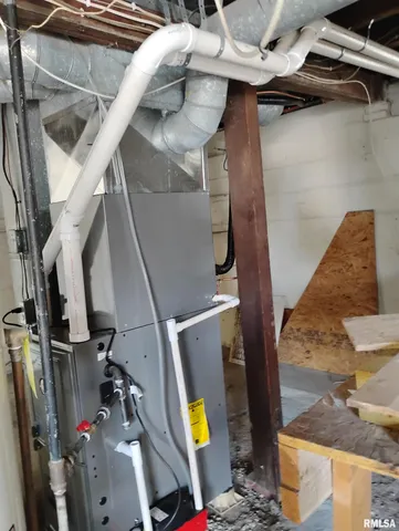 $49,900 | 323 Buena Vista Street, Bartonville, IL 61607