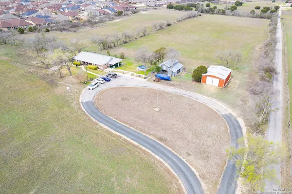 $2,350 | 5249 Green Valley Road, Cibolo, TX 78108