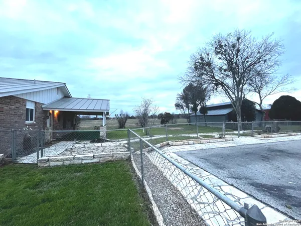 $2,350 | 5249 Green Valley Road, Cibolo, TX 78108