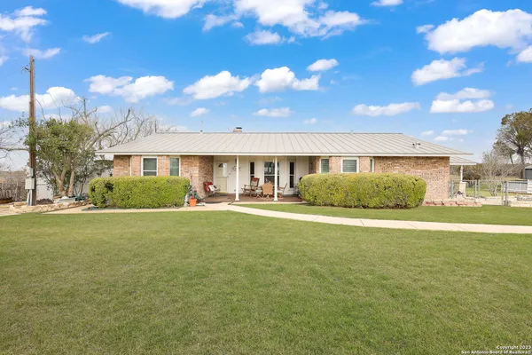 $2,350 | 5249 Green Valley Road, Cibolo, TX 78108