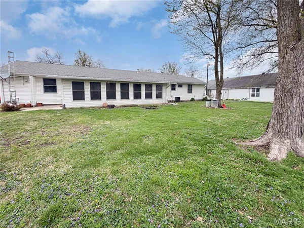 $275,000 | 1020 West Taylor Street, Bowling Green, MO 63334