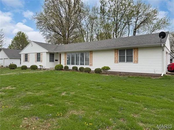 $275,000 | 1020 West Taylor Street, Bowling Green, MO 63334