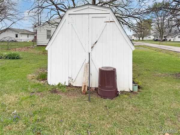 $275,000 | 1020 West Taylor Street, Bowling Green, MO 63334
