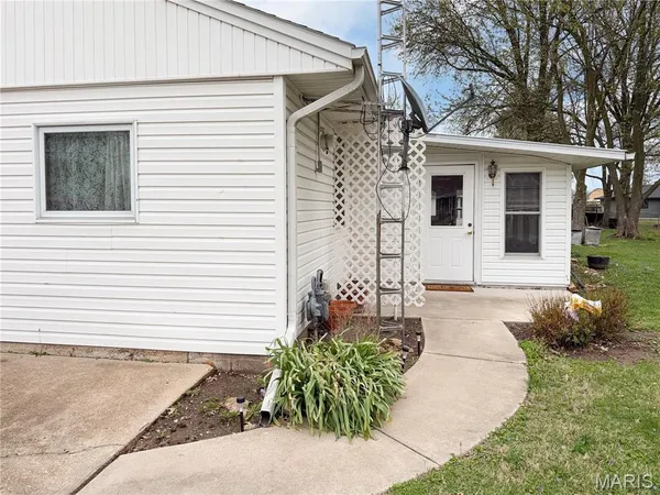 $275,000 | 1020 West Taylor Street, Bowling Green, MO 63334