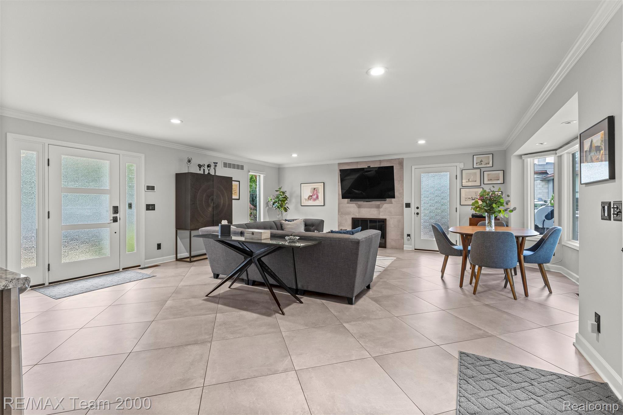 137 North Brady Road Dearborn, MI 48124 - Photo 21 of 72 21.jpg