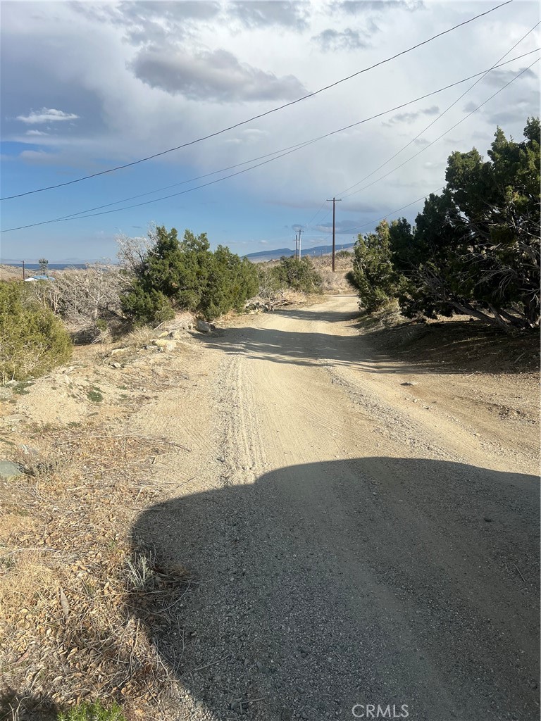 10510 Piute Road Littlerock, CA 93543 - Photo 7 of 13