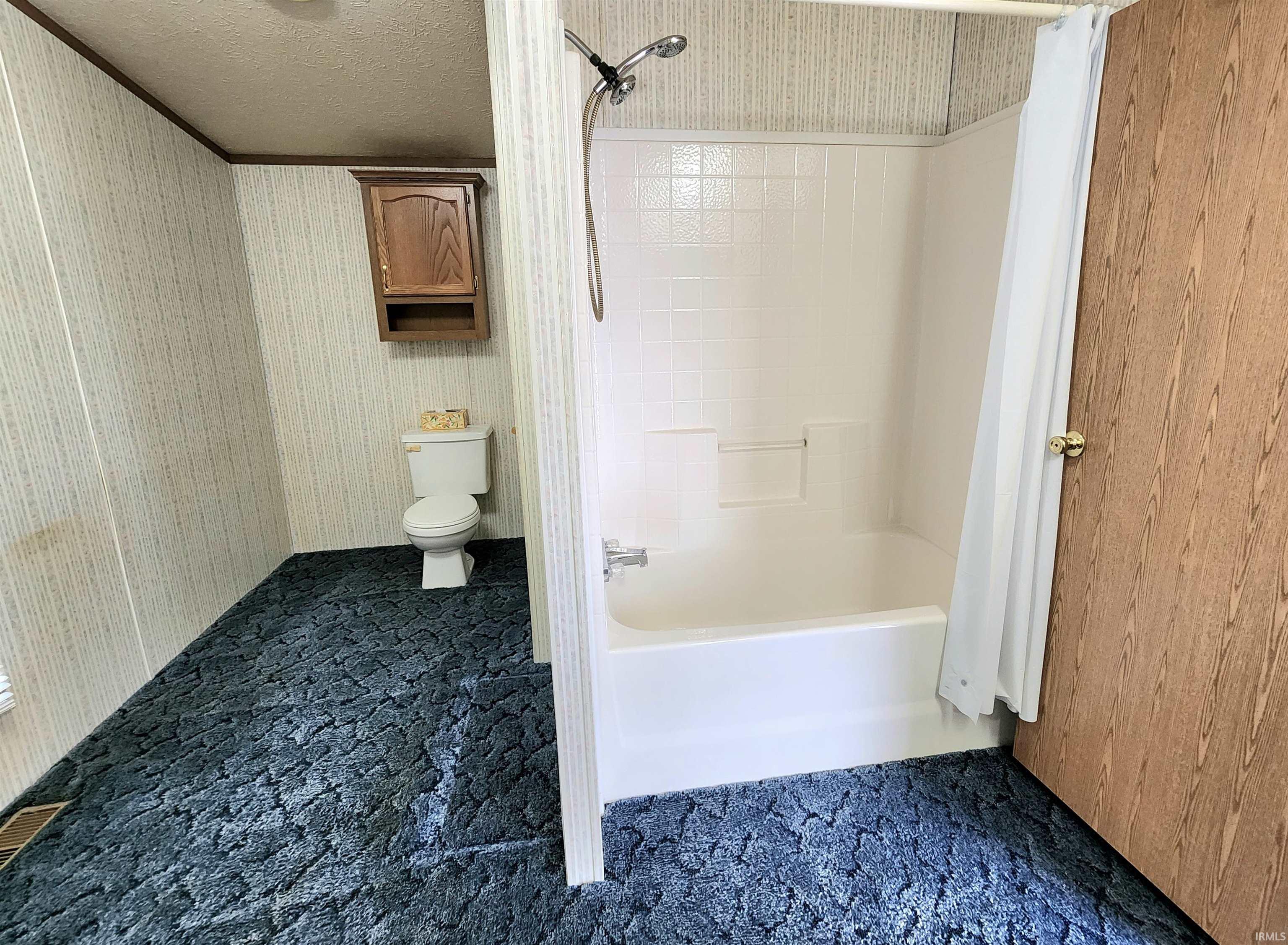 7665 Renner Street Hamilton, IN 46742 - Photo 15 of 26