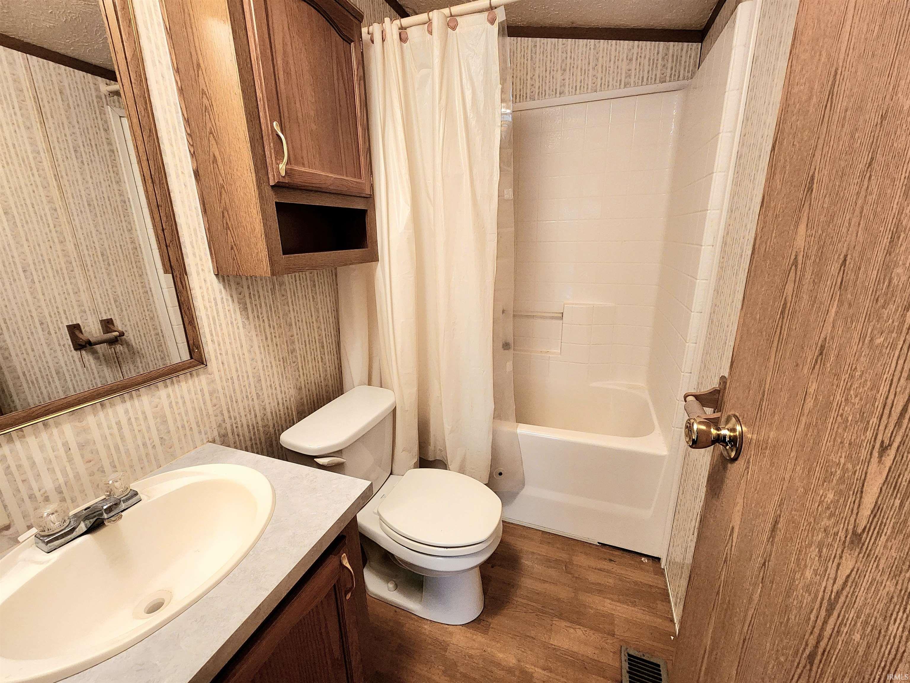 7665 Renner Street Hamilton, IN 46742 - Photo 21 of 26