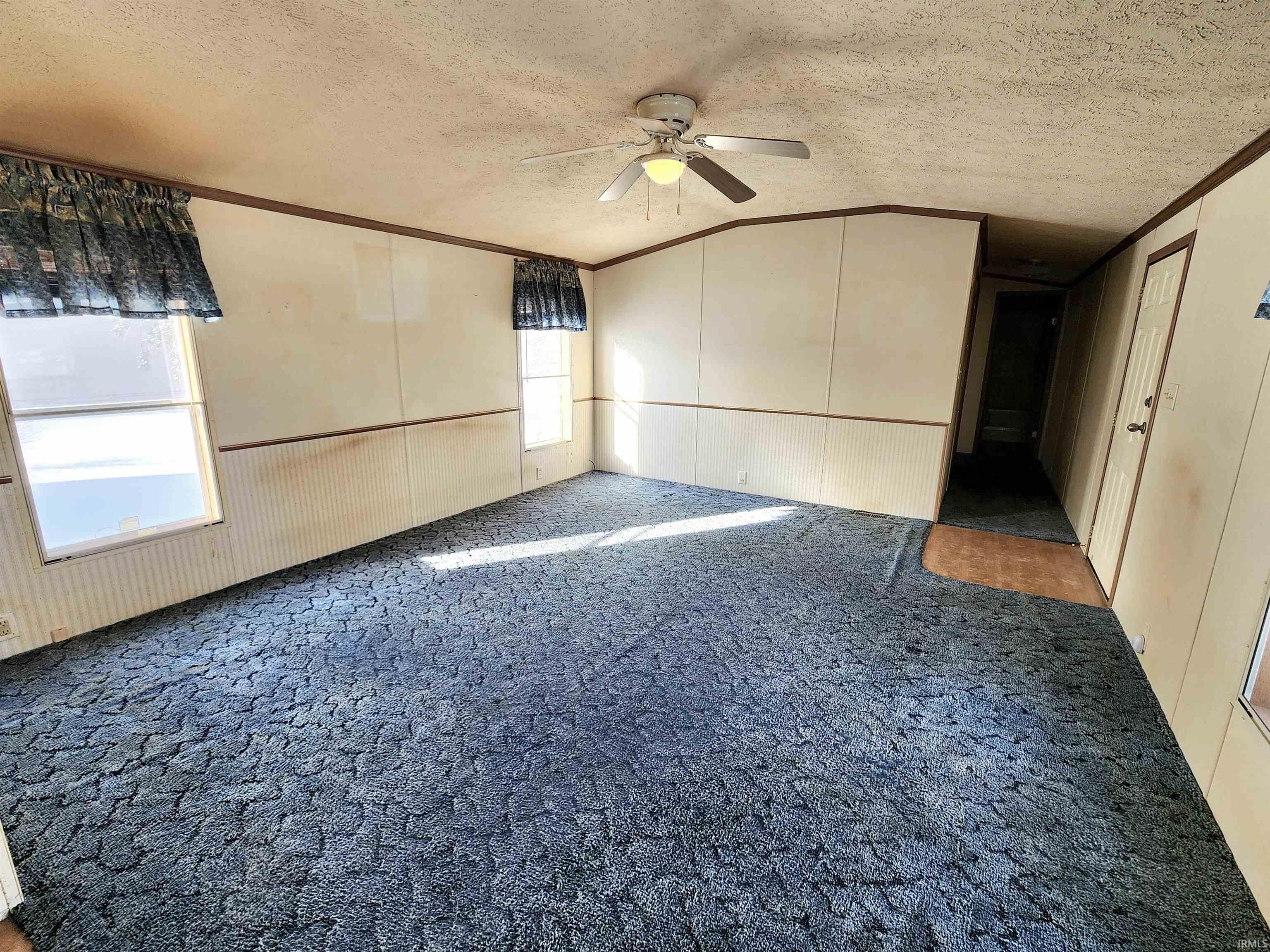 7665 Renner Street Hamilton, IN 46742 - Photo 8 of 26