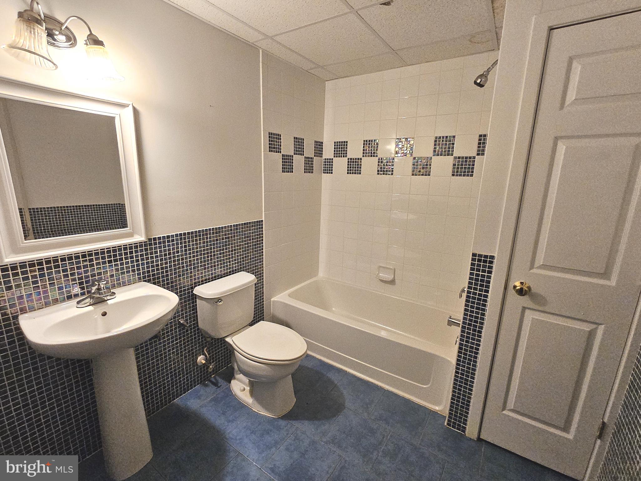 624 Nesting Lane Middletown, DE 19709 - Photo 26 of 50 a bathroom with a sink toilet and shower