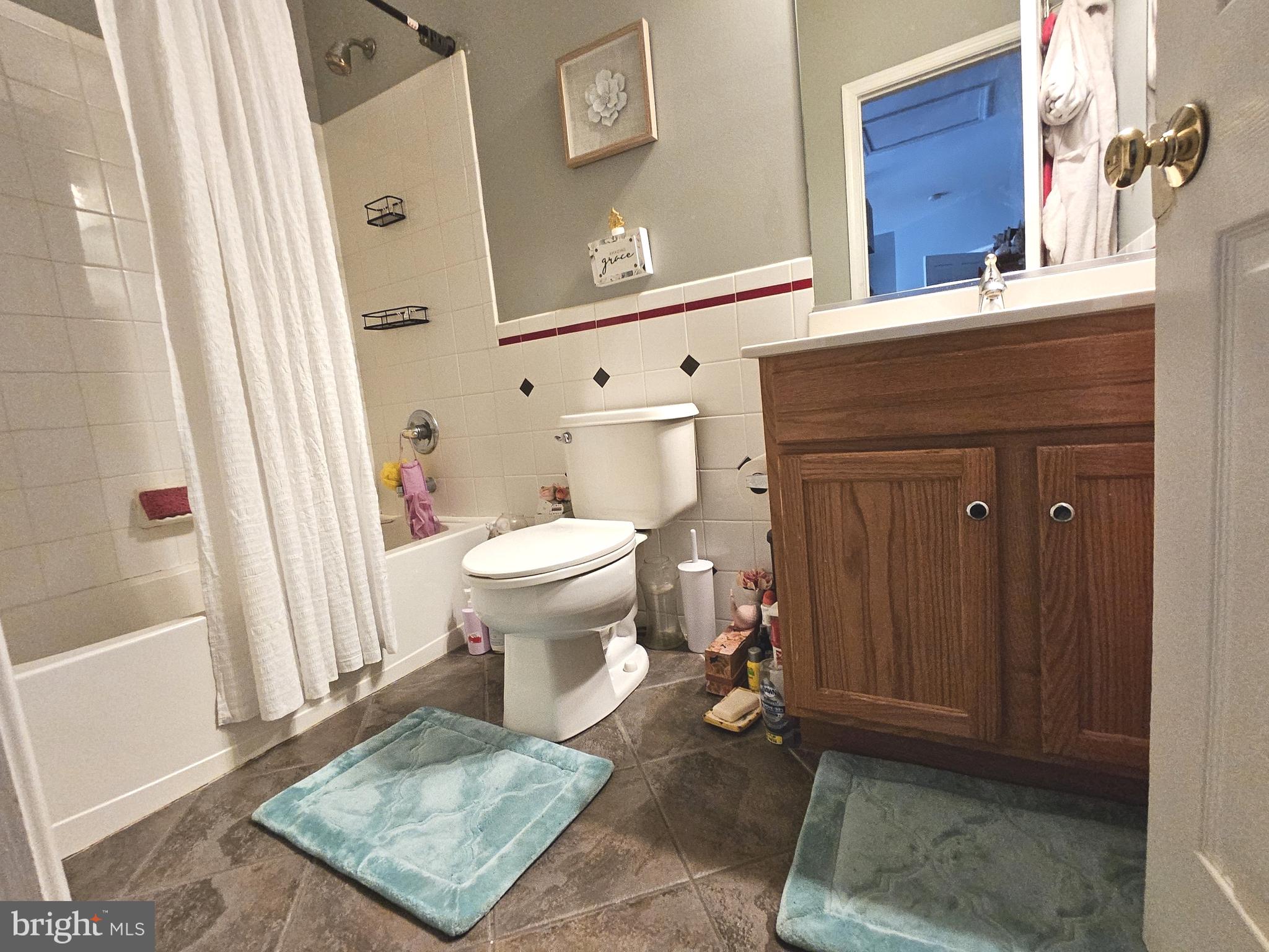 624 Nesting Lane Middletown, DE 19709 - Photo 40 of 50 a bathroom with a sink and a toilet