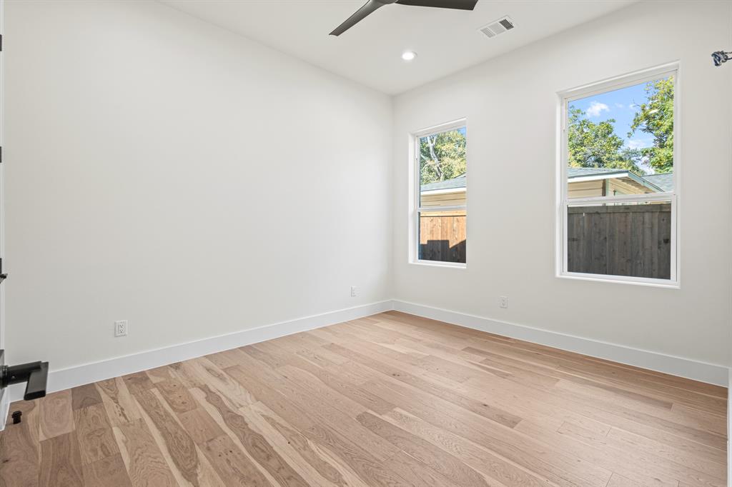 4016 Baker Avenue Dallas, TX 75212 - Photo 30 of 38 an empty room with windows
