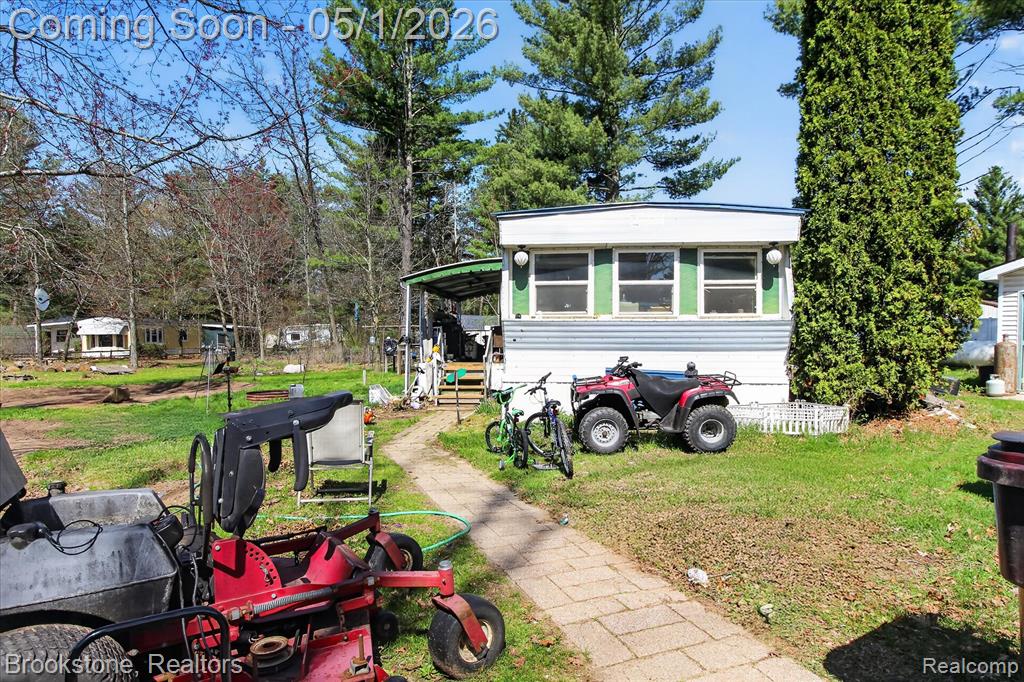 1891 Mina Road Harrison, MI 48625 - Photo 4 of 34