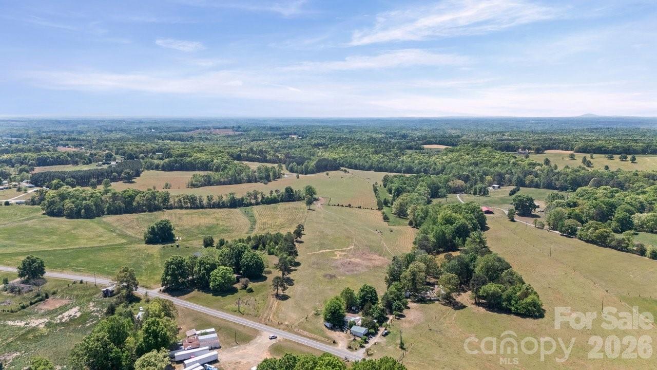 1214 Mt Wesley Church Road Hiddenite, NC 28636 - Photo 3 of 12