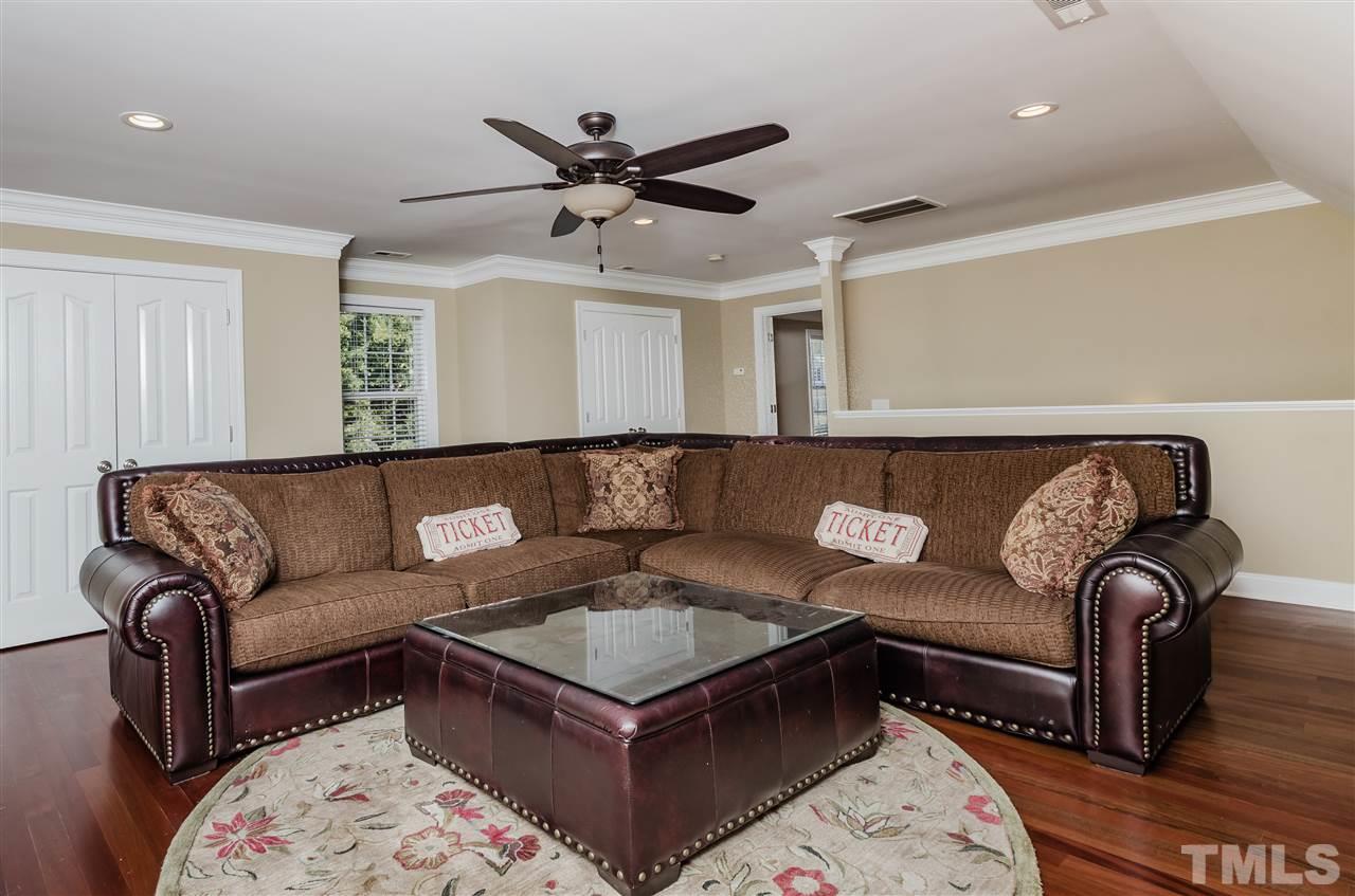 286 Cameron Drive Raleigh, NC 27603 - Photo 10 of 25 Gallery Image 10