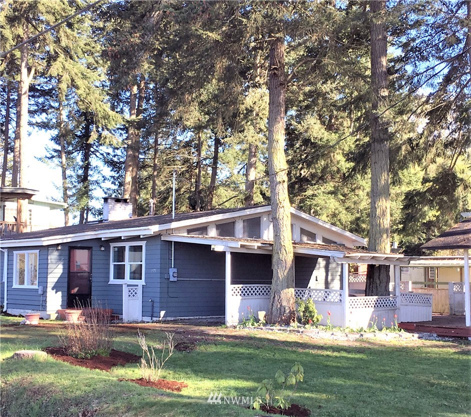 1973 Roosevelt Way Point Roberts, WA 98281 - Photo 1 of 25 Gallery Image 1