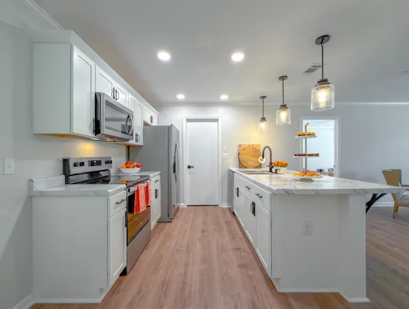 $1,950 | 703 3rd Street Northeast, Havana, FL 32333