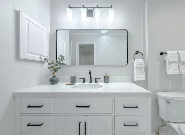 $2,000 | 703 3rd Street Northeast, Havana, FL 32333