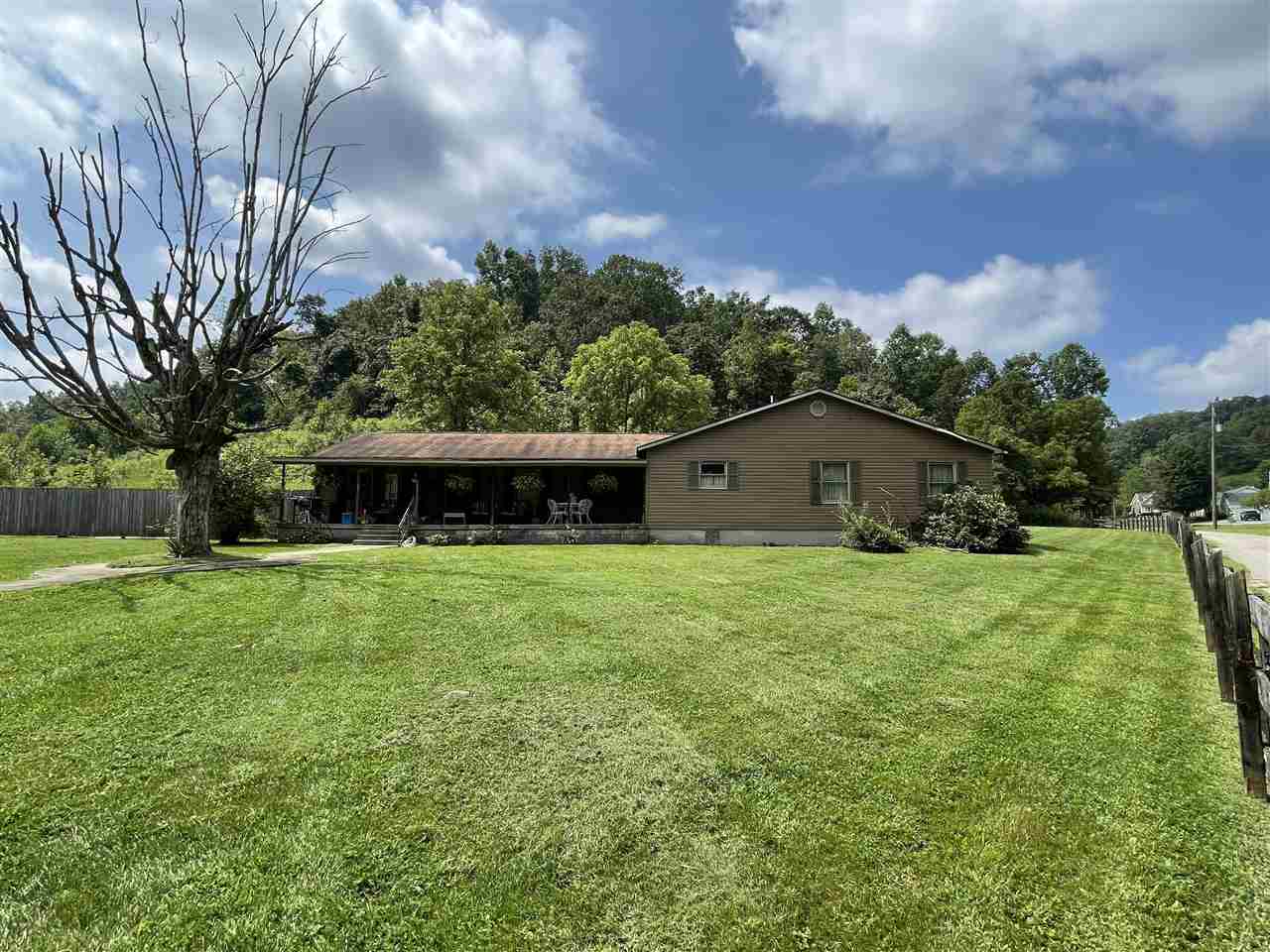 3400 Hultz Road Catlettsburg, KY 41129 - Photo 1 of 1