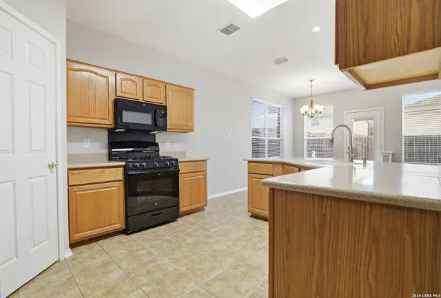 $2,300 | 6103 Briscoe Leaf, San Antonio, TX 78253