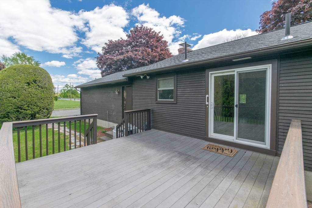 629 River Road Agawam, MA 01001 - Photo 24 of 36