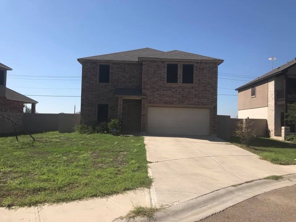211 Sabal Loop Laredo, TX 78045 - Photo 1 of 9 Gallery Image 1