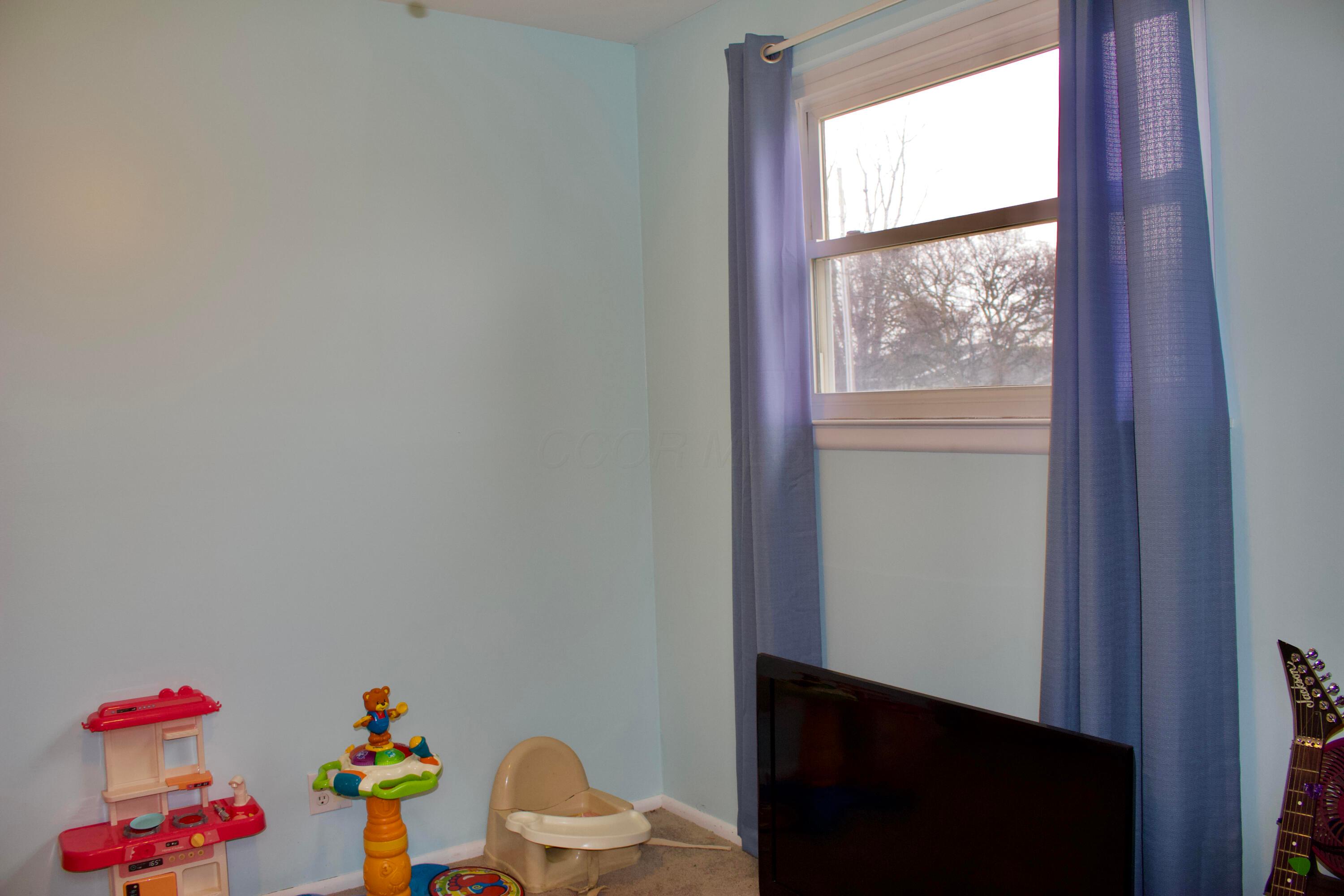 210 Fieldpoint Road Heath, OH 43056 - Photo 24 of 33 Bedroom