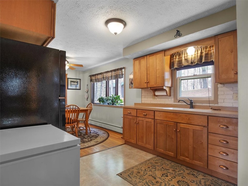 140 Budd Road Arcadia, NY 14513 - Photo 12 of 49 Spacious Kitchen