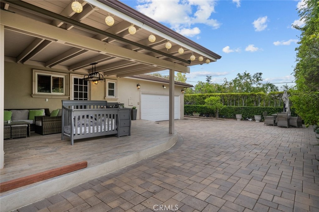 924 Crestview Drive Pasadena, CA 91107 - Photo 30 of 33