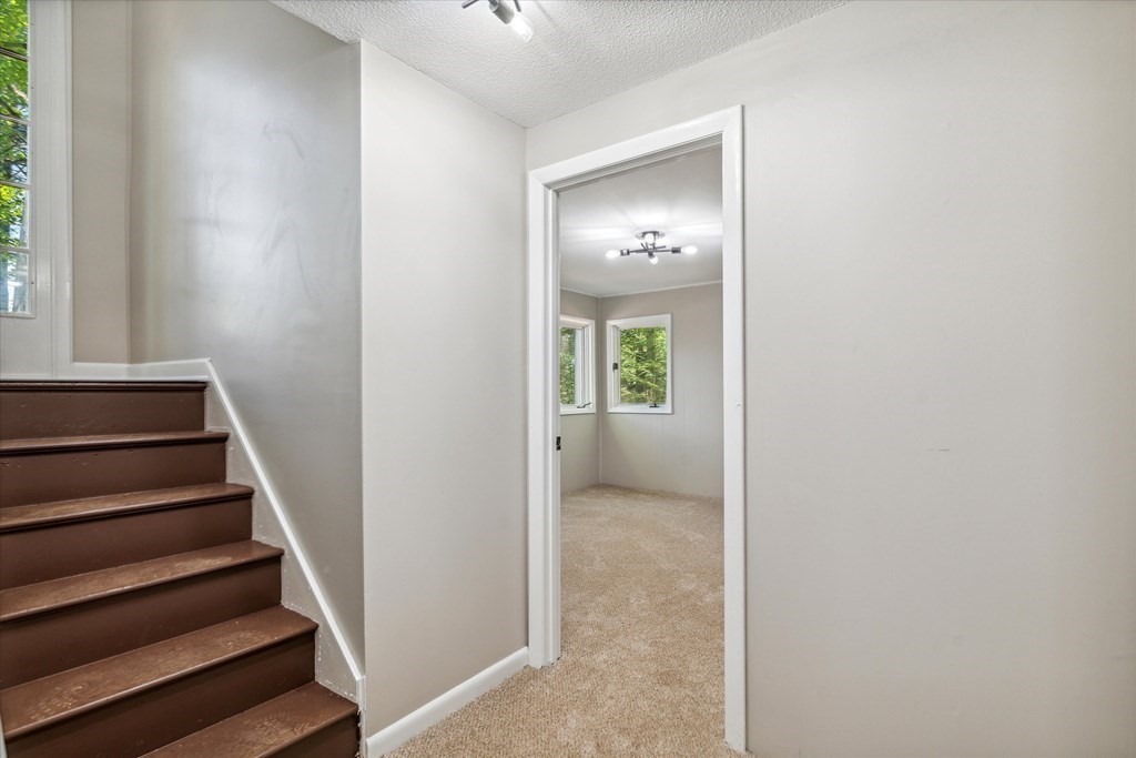 193 Otter River Road Gardner, MA 01440 - Photo 25 of 33 Gallery Image 25