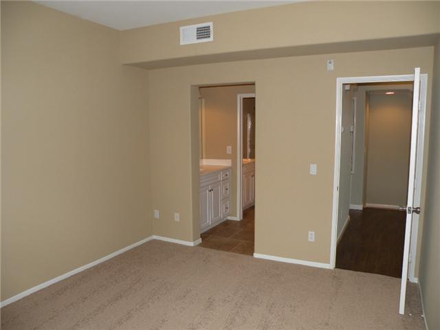 3711 Jetty Point Carlsbad, CA 92010 - Photo 16 of 25 Gallery Image 16