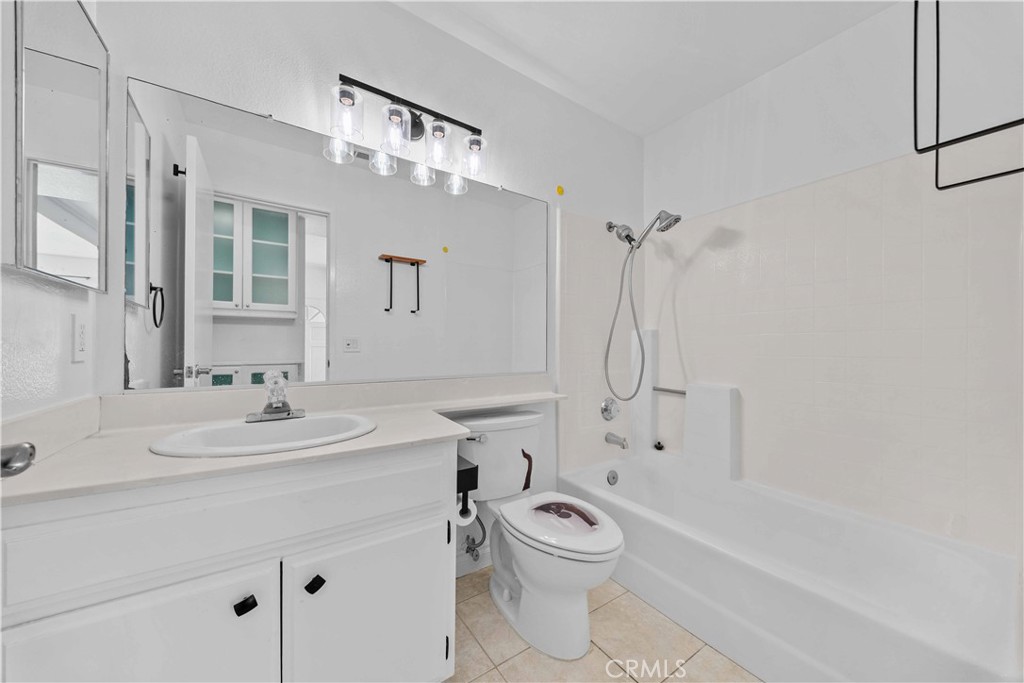 632 Springbrook North, Unit 7 Irvine, CA 92614 - Photo 13 of 29