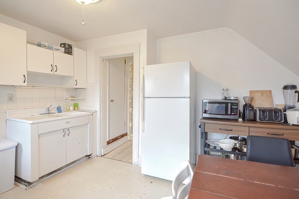 23 Charnwood Road Somerville, MA 02144 - Photo 18 of 30 Gallery Image 18
