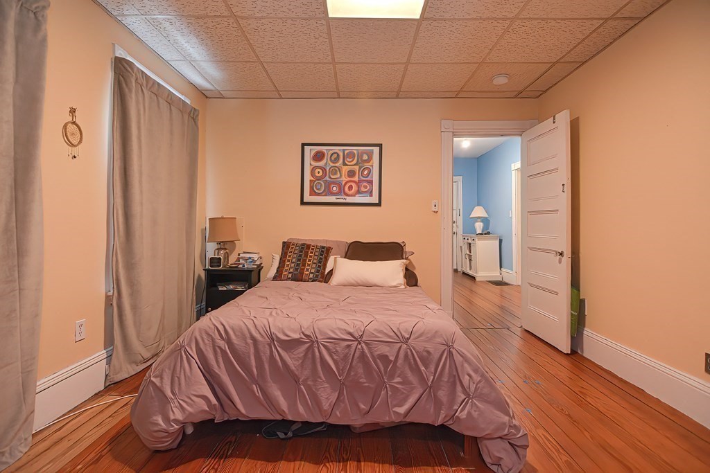23 Charnwood Road Somerville, MA 02144 - Photo 8 of 30 Gallery Image 8