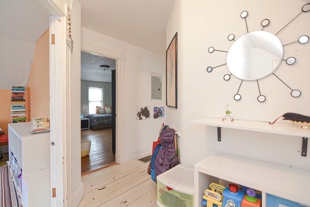 23 Charnwood Road Somerville, MA 02144 - Photo 10 of 30 Gallery Image 10