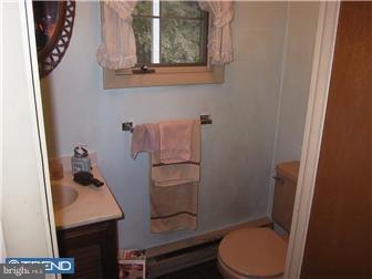 1533 Norman Road Havertown, PA 19083 - Photo 7 of 12
