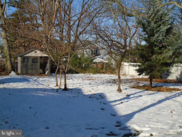 760 Ashbourne Avenue Lindenwold, NJ 08021 - Photo 16 of 22 Large Fenced in Rear Yard