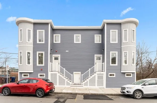 $2,500 | 6 Garfield Avenue, Unit 4, Revere, MA 02151