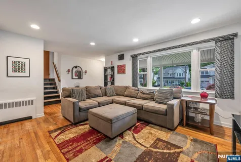 $925,000 | 799 Millbrook Road, River Edge, NJ 07661
