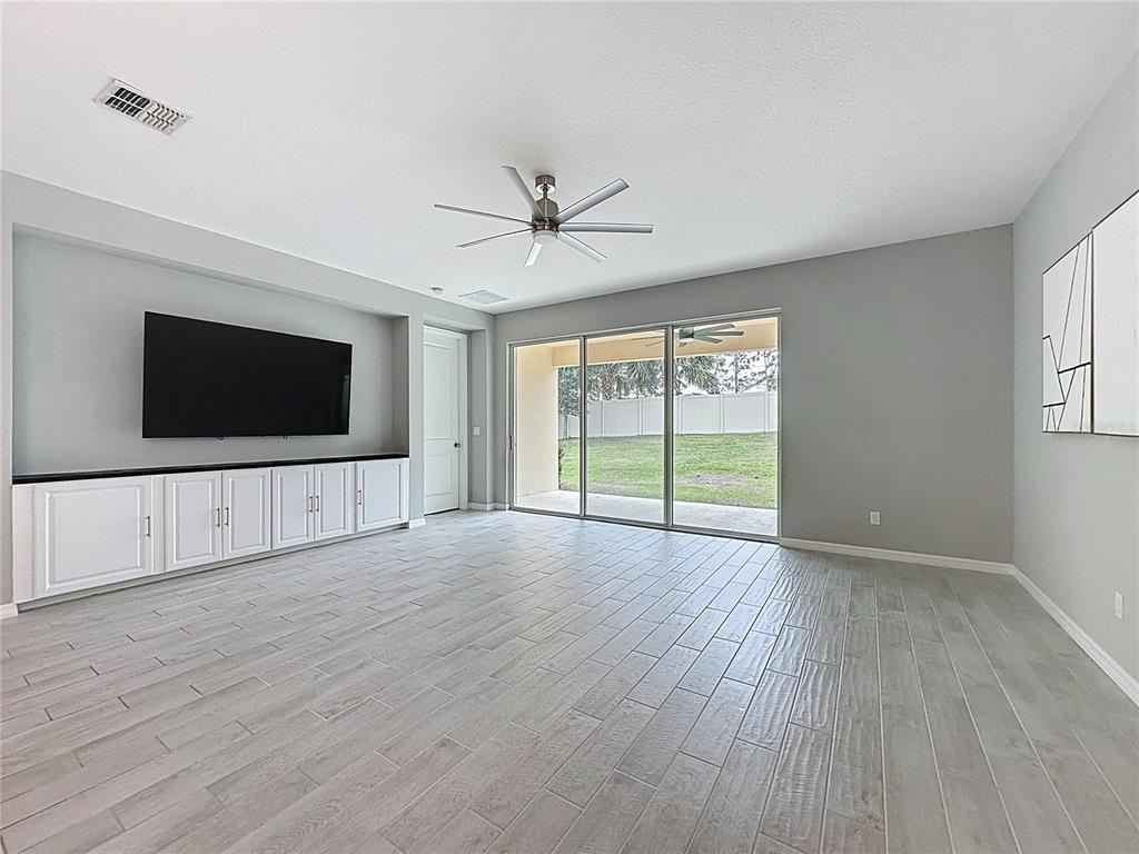 2697 Hilltop Road Clermont, FL 34711 - Photo 4 of 79