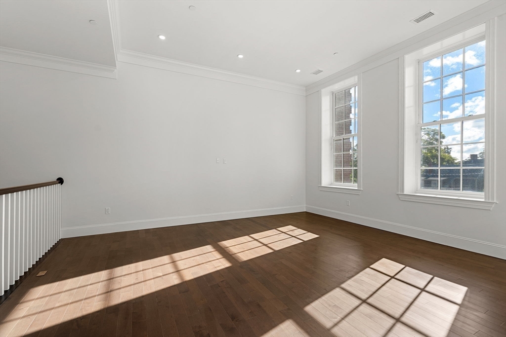 20 Mechanic Square, Unit 3 Marblehead, MA 01945 - Photo 11 of 22