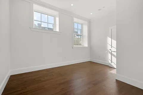 $1,050,000 | 20 Mechanic Square, Unit 3, Marblehead, MA 01945