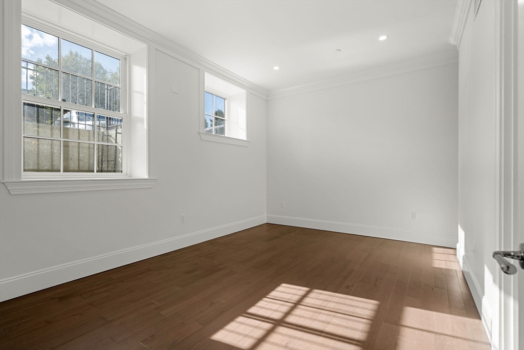 20 Mechanic Square, Unit 3 Marblehead, MA 01945 - Photo 16 of 22
