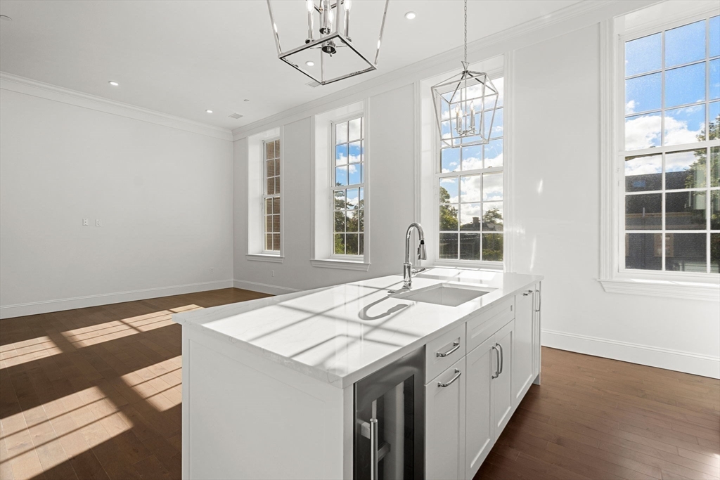 20 Mechanic Square, Unit 3 Marblehead, MA 01945 - Photo 9 of 22