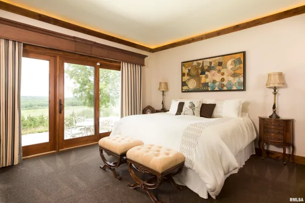 $1,395,000 | 1841 North 1400th Road, Dahinda, IL 61428