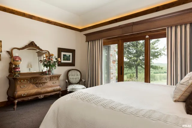 $1,395,000 | 1841 North 1400th Road, Dahinda, IL 61428