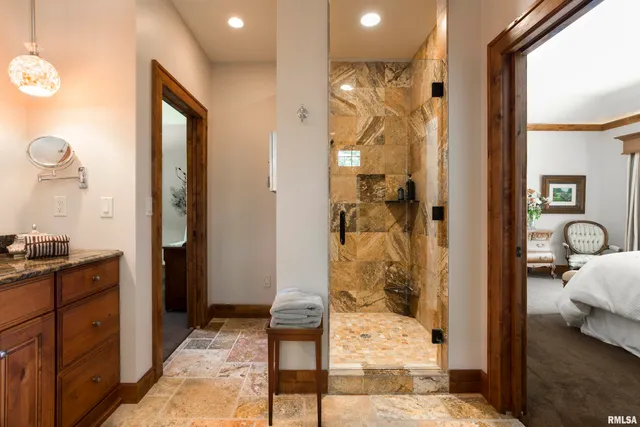 $1,395,000 | 1841 North 1400th Road, Dahinda, IL 61428