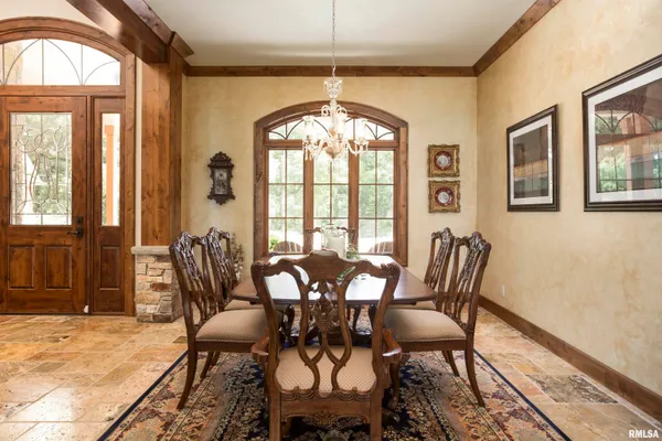 $1,395,000 | 1841 North 1400th Road, Dahinda, IL 61428